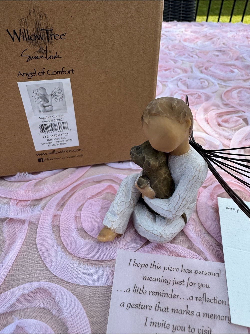 Willow Tree Angel of Comfort Figurine - By Susan Lordi